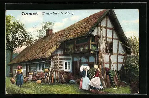 AK Burg /Spreew., Bauernhaus mit Spreewälderinnen