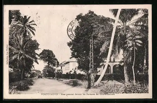 AK Porto Novo, Rue passant devant les Bureaux du Gouvernement