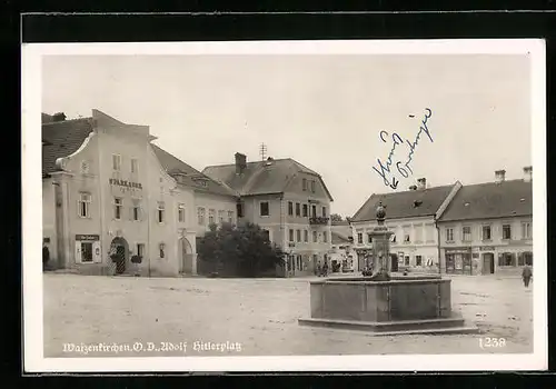 AK Waizenkirchen, platz mit Brunnen