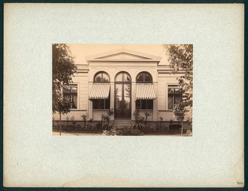 12 Fotografien Friedrich Albert Schwartz, Berlin, Ansicht Berlin-Westend, Wohnhaus Hauptmann E. Süss, Ahornallee 7 3