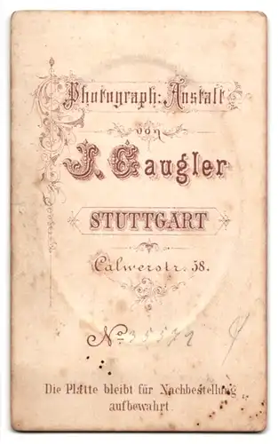 Fotografie J. Gaugler, Stuttgart, Junger Soldat mit Vollbart und zurückgekämmten Haaren