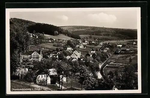 AK Oberneuschönberg i. Erzgeb., Ortsansicht aus der Vogelschau