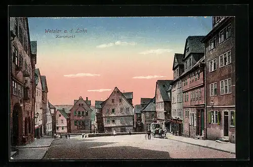 AK Wetzlar a. d. Lahn, Kornmarkt mit Passanten