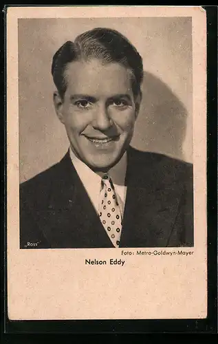 AK Schauspieler Nelson Eddy lächelt in die Kamera