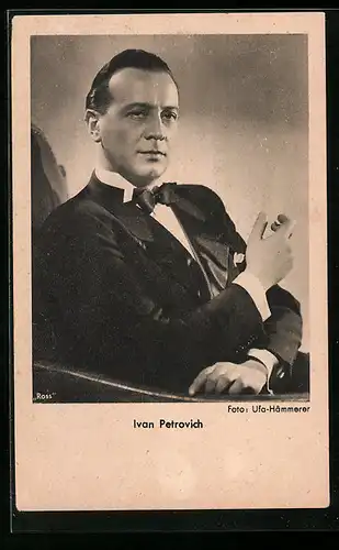 AK Schauspieler Ivan Petrovich im Anzug mit Schleife