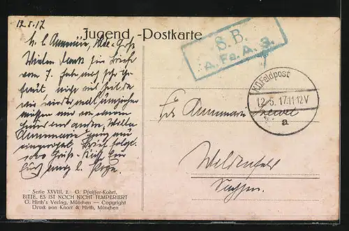 AK Nilpferd geht auf Kind im Wasserbassin zu