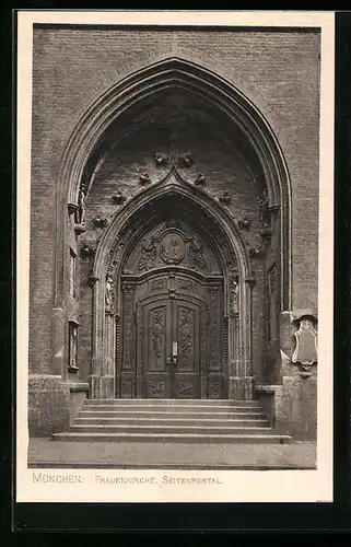 AK München, Frauenkirche, Seitenportal