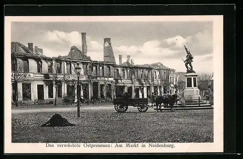 AK Neidenburg, Markt mit verwüsteten Gebäuden