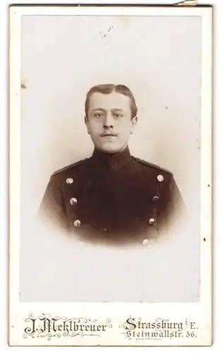 Fotografie J. Mehlbreuer, Strassburg i. E., Steinwallstrasse 56, Portrait eine Soldat in Uniform