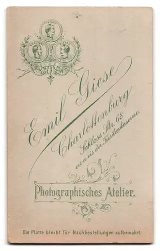 Fotografie Emil Giese, Berlin-Charlottenburg, Schloss-Strasse 68, Apparter Soldat in Uniform