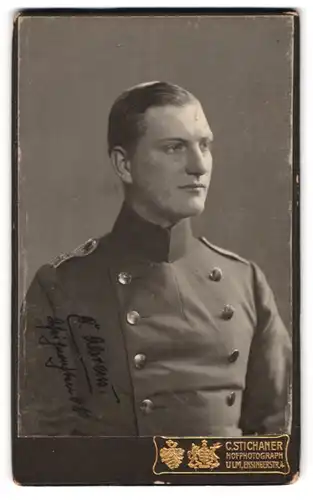 Fotografie C. Stichaner, Ulm, Ensingerstr. 4, Soldat in Uniform