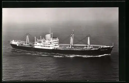 AK Handelsschiff m.v. Fourah Bay auf der See