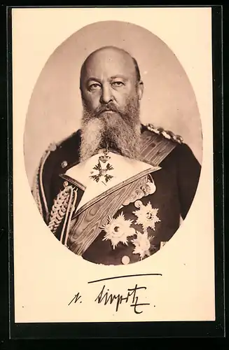 AK Kapitän Grossadmiral v. Tirpitz mit Orden an seiner Uniform