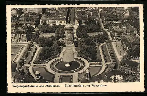 AK Mannheim, Friedrichsplatz mit Wasserturm vom Flugzeug aus