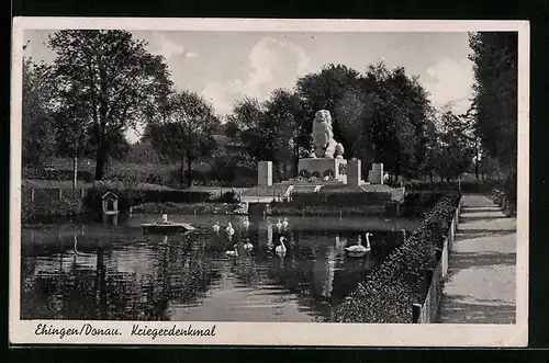 AK Ehingen /Donau, Kriegerdenkmal mit Schwänen