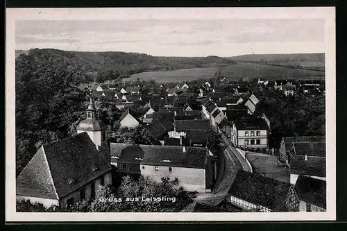 AK Leissling, Teilansicht mit Kirche und Strassenpartie