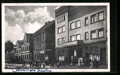 AK Teuchern, Strassenpartie mit Geschäften