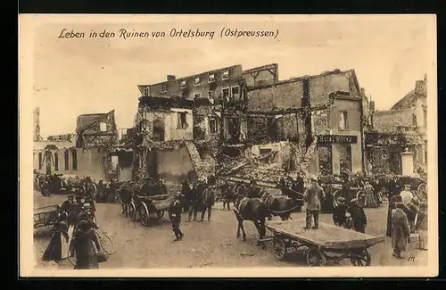 AK Ortelsburg, Leben in den Ruinen, mit zerstörtem Hotel