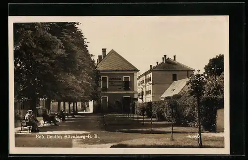 AK Bad Deutsch Altenburg, Kurhaus mit Cafe- und Restaurantgarten