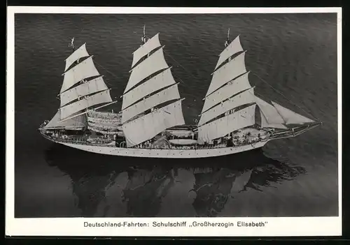 Fotografie Luftschiff Graf Zeppelin LZ-127 Weltfahrt, Schulschiff Grossherzogin Elisabeth
