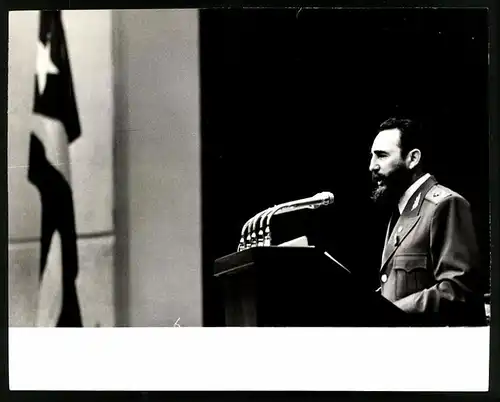 Fotografie Kubanischer Staatspräsident Fidel Castro bei einer Rede