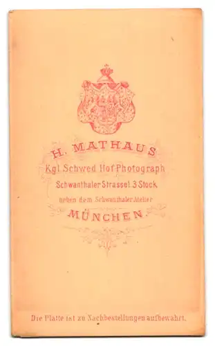 Fotografie H. Mathaus, München, Schwanthaler Str. 1, Bürgerliches Paar in eleganter Kleidung