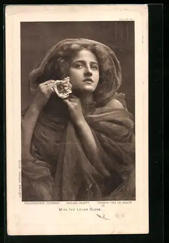 AK Schauspielerin Ivy Lilian Close mit Blume