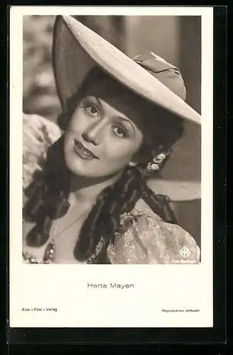 AK Schauspielerin Herta Mayen mit einem Hut
