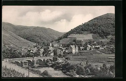 AK Rech a. Ahr, Uferpartie mit Kirche und Brücke