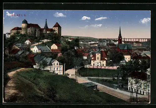 AK Mylau i. V., Blick zum Schloss und Strassenpartie