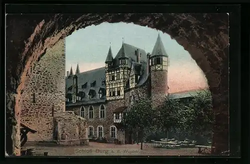 AK Burg a. d. Wupper, Schloss Burg durch Tor gesehen