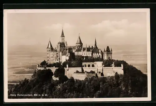 AK Hohenzollern, Burg Hohenzollern aus der Vogelschau
