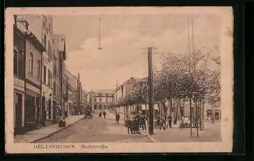 AK Geilenkirchen, Marktstrasse mit Einwohnergruppe
