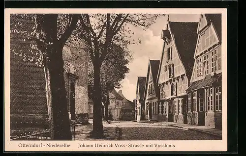 AK Otterndorf /Niederelbe, Johann Heinrich Voss-Strasse mit Vosshaus