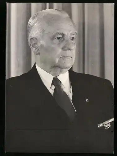Fotografie Portrait des Präsidenten der Deutschen Demokratischen Republik Wilhelm Pieck