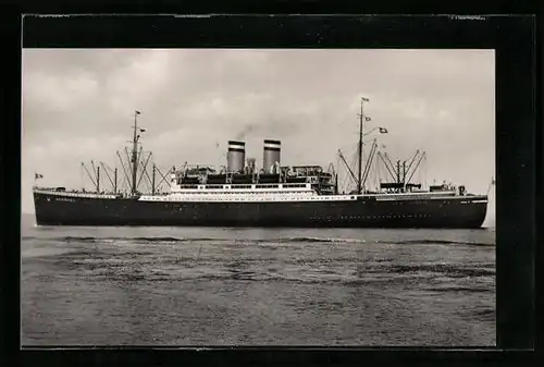 AK Passagierschiff Hamburg der H.-A.-Linie auf hoher See