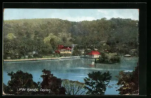 AK Kandy, Häuser am Wasser