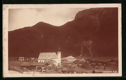 AK Waidring, Ortsansicht vor Bergwand