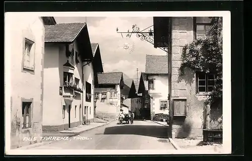 AK Tarrenz, Strassenpartie mit Gasthof und Friseur