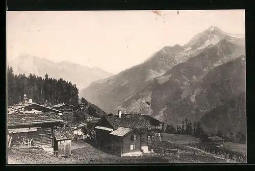 AK Astegg /Zillertal, Ortspartie mit Bergen
