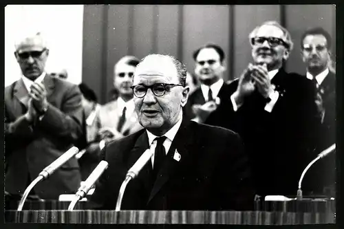 Fotografie Janos Kadar, Erster Sekretär des ZK der Ungarischen sozi. Arbeiterpartei auf dem VIII. Parteitag der SED 1971