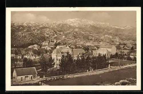 AK Cetinje, Ortsansicht mit Lovcen
