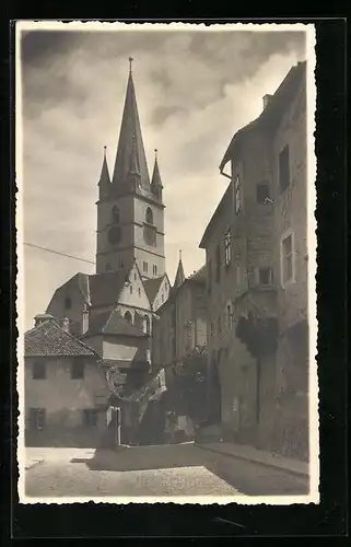 AK Hermannstadt, Evang. Kirche vom Hundsrücken gesehen