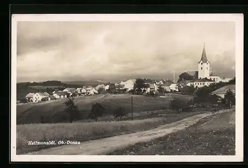 AK Hellmonsödt, Ortspartie mit Kirche