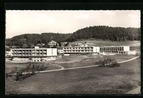 AK Bad Dürrheim im Schwarzwald, Blick auf das Schwarzwaldhotel, das Parksanatorium Brenner und das Kurhotel Tannenhof