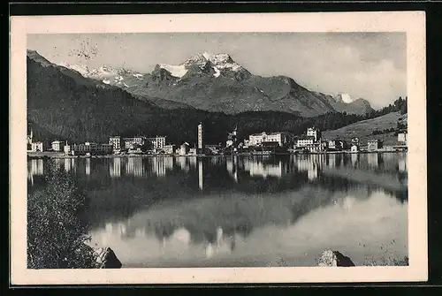AK St. Moritz-Bad, Stadtblick vom Ufer aus gegen die Berge im Hintergrund