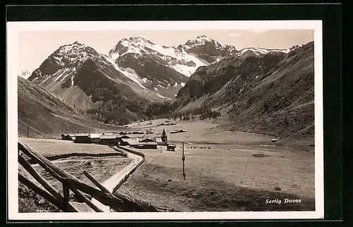 AK Sertig Davos, auf dem Weg zum Ort ins Tal, Blick auf die Berge