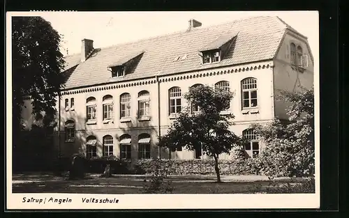 AK Satrup Angeln, vor der Volksschule