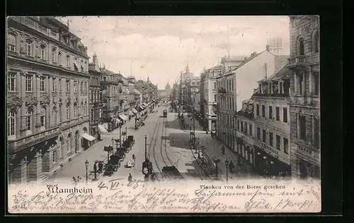 AK Mannheim, Planken von der Börse aus gesehen, Strassenbahnen auf der Strasse