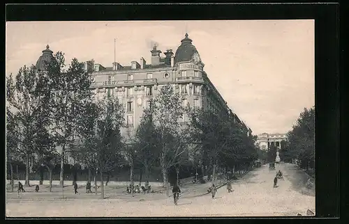 AK Madrid, auf der Strasse am Hotel Ritz